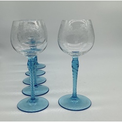 Bohemia.6 crystal wine glasses.Fine design.The work of a skilled craftsman from the last century.