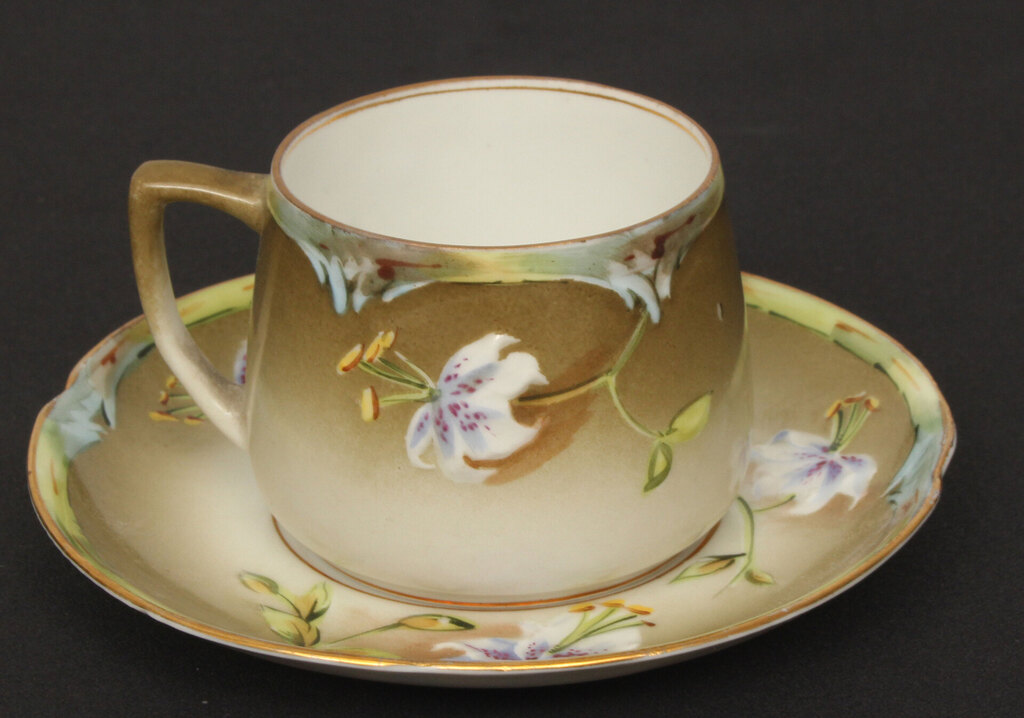  Porcelain cup with saucer
