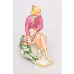  Porcelain figurine 