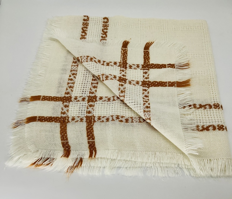 Tablecloth for a tea table.80x80.Handmade wool.Made on a loom.Latvian national pattern.