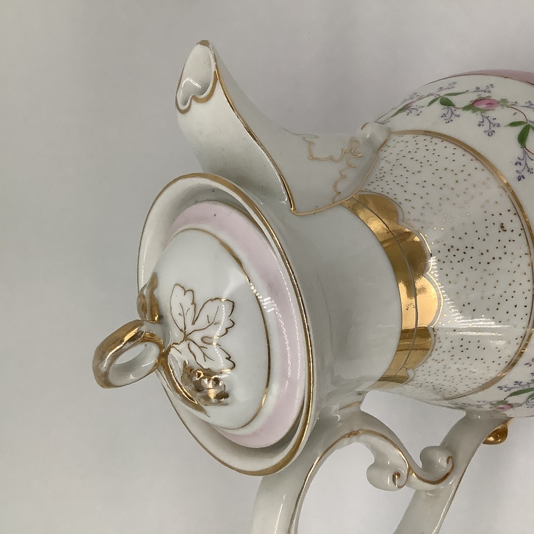 Kuznetsov coffee service. Late 19th century. Hand-painted and gold edging. Good preservation.
