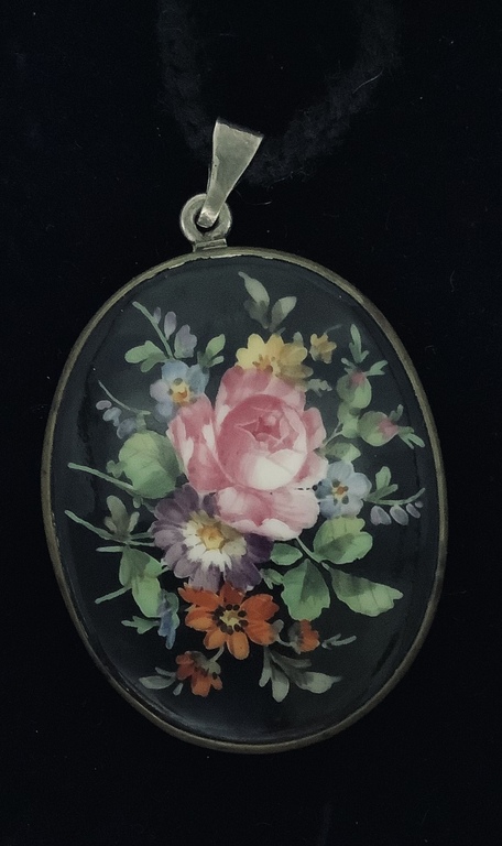Antique brooch. Painting on hot enamel (enamel). Russian Empire. 19th century