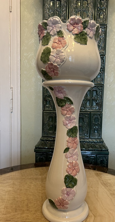 Large flowerpot on a high pedestal. Art Deco. Excellent preservation. Beginning of the last century. Latvia.