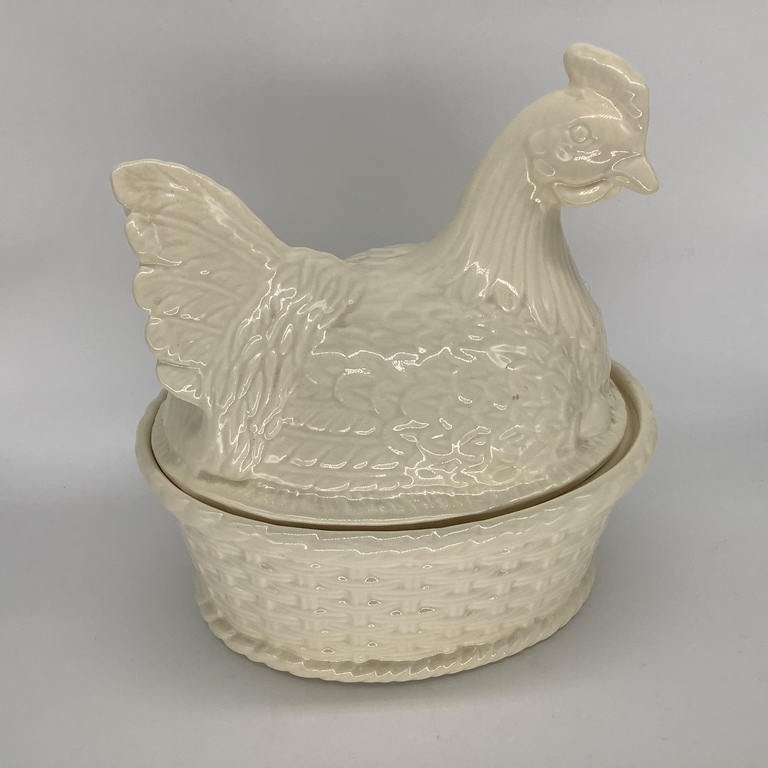 Large Easter “Chicken” for 20 eggs. Germany, 1950. Very rare.