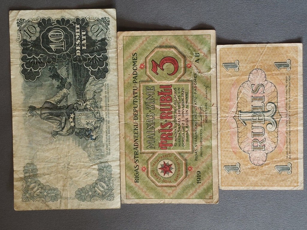 3 banknotes: 1- desmit latu Rīga 1937 g.; 2- trīs rubļi  maiņas zīme 1919 g.; 3- 1 rublis maiņas zīme 1919 g. RĪGAS STRĀDNIEKU DEPUTĀTU PADOMES. 