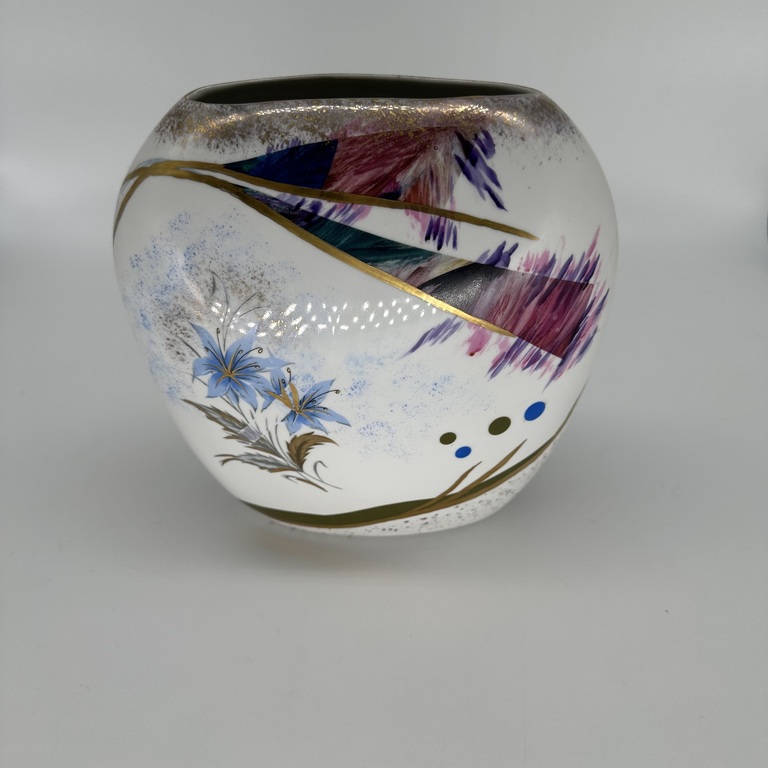 Porcelain vase in the shape of a pillow. Author's hand painting. Second half of the 20th century.