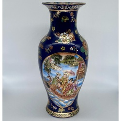 Large porcelain vase. Satsuma -Hand painted in gold. Cobalt. Moriage technique.