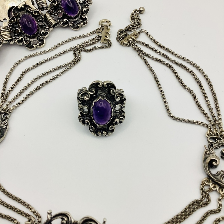 Parure Bavaria.Baroque.19th century.Silver and large amethysts.Antique jewelry of Bavarian princes