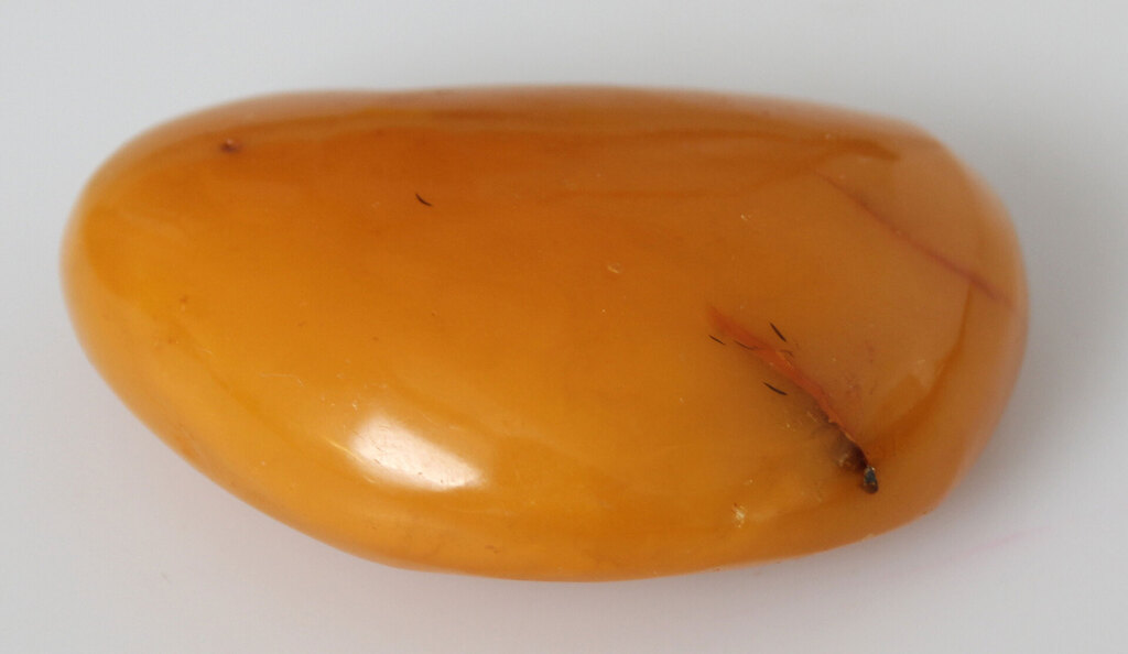 100% natural Baltic amber brooch