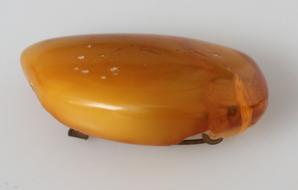 100% natural Baltic amber brooch