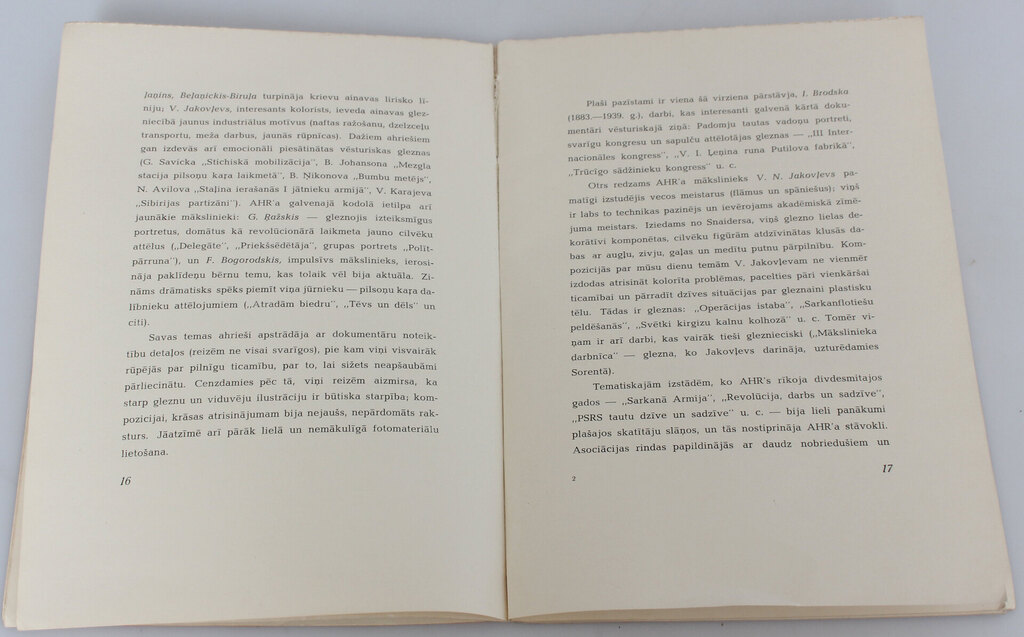 The book ''Padomju glezniecība''