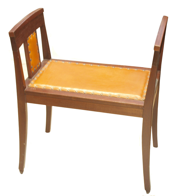 Priekšnama krēsls