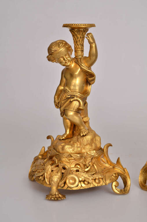 Zeltītas bronzas svečturu pāris