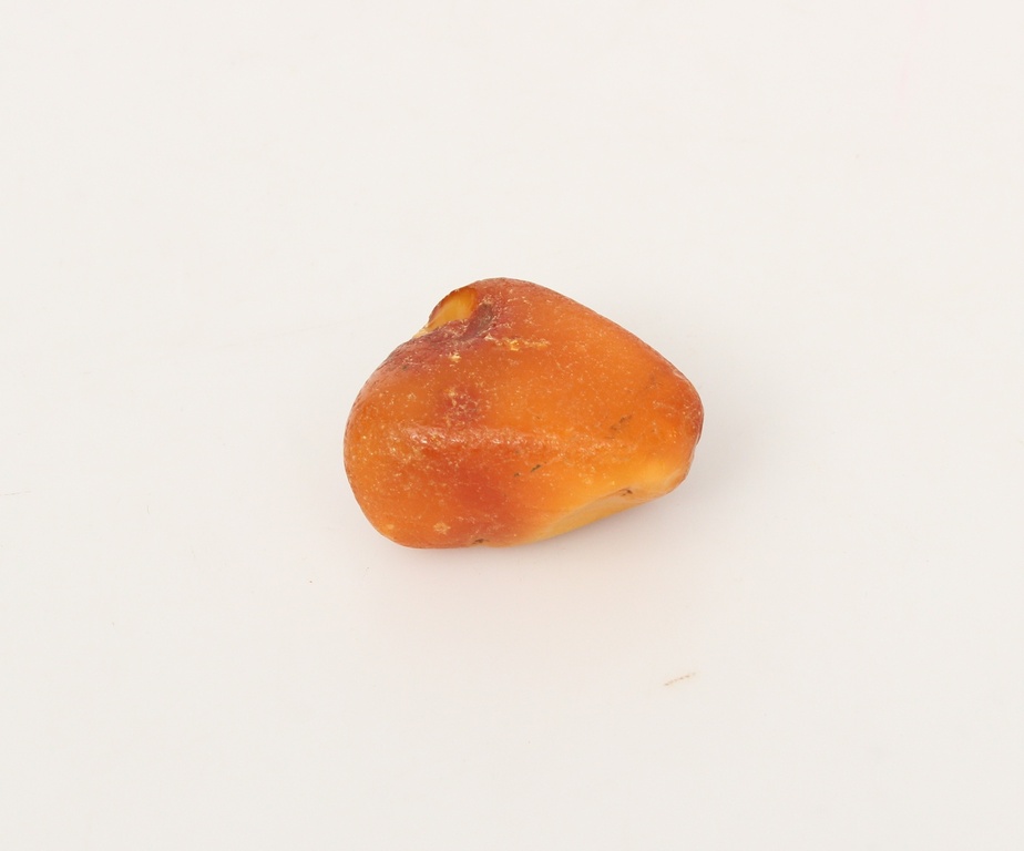 100% natural amber stone