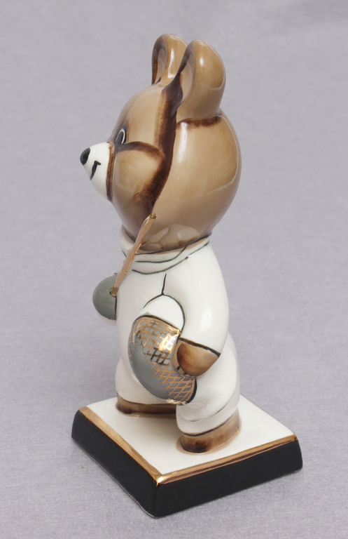 Porcelain figurine 