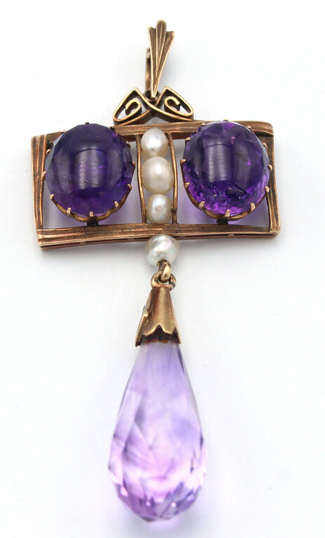Gold pendant with amethysts and cultured pearls