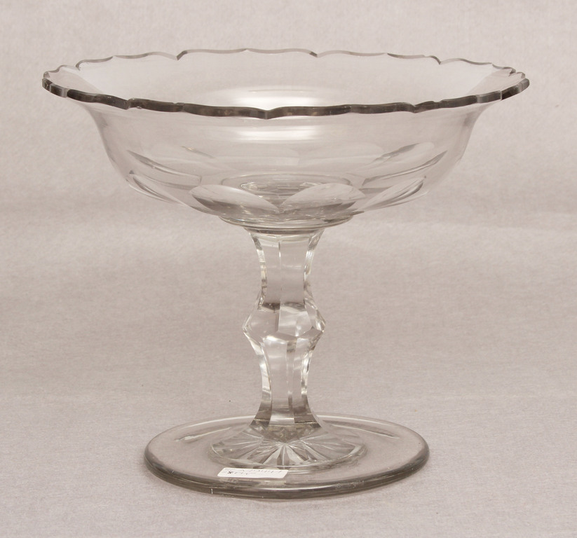 Maltsov glass serving dish