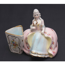 Porcelain figurine 