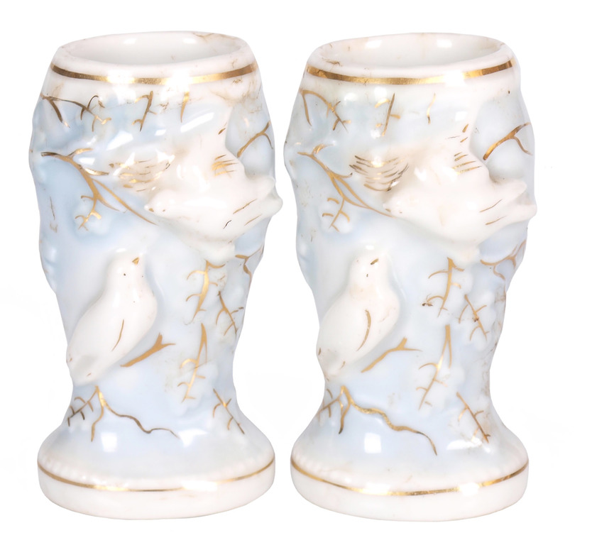Couple of porcelain vases 
