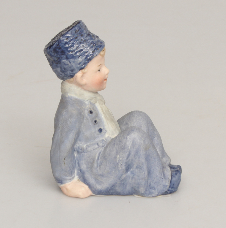 Porcelain figurine 