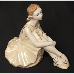 Porcelain figurine 