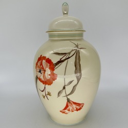 Thomas vase (Rosenthal concern) with lid. Ivory series. Hand painted