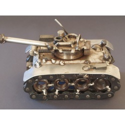 Handcrafted battle tank model