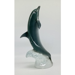 Royal Dux. Large Dolphin 37 cm. In excellent condition and with all marks. Hand painted and without restoration. 1937