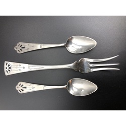 Silver cutlery set