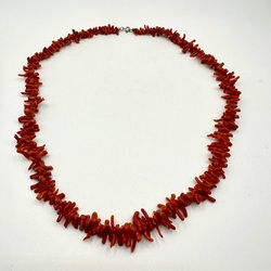 Coral beads. Red natural corals 