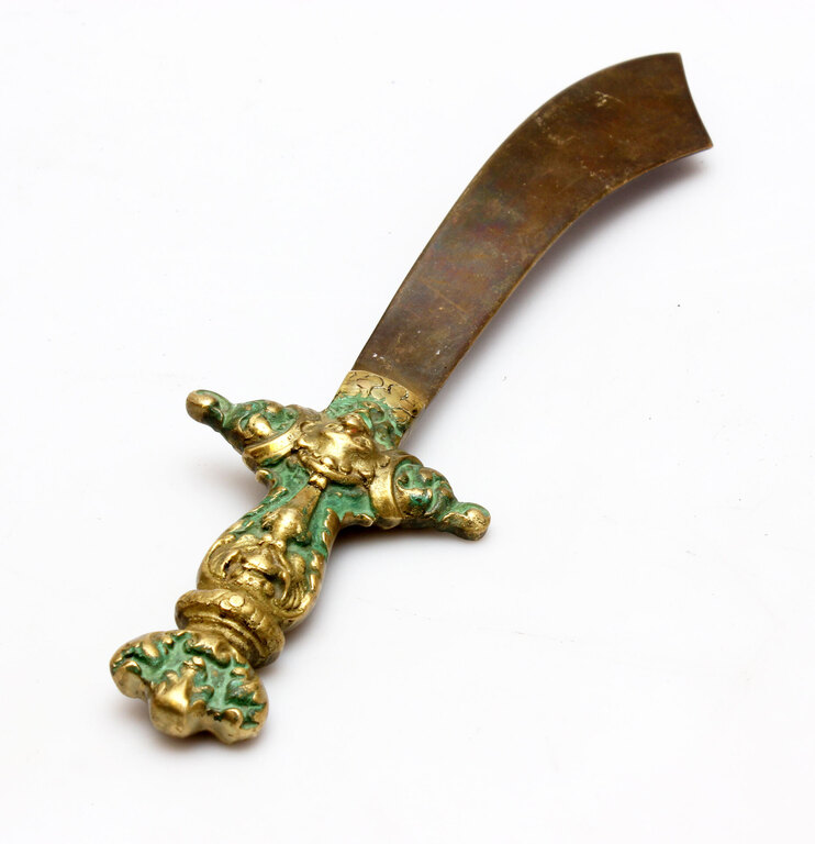 Spanish bronze dagger