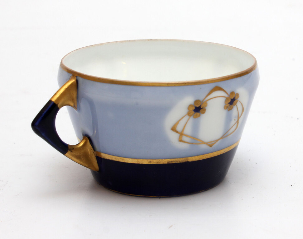 Jugendstil Gardner porcelain cup