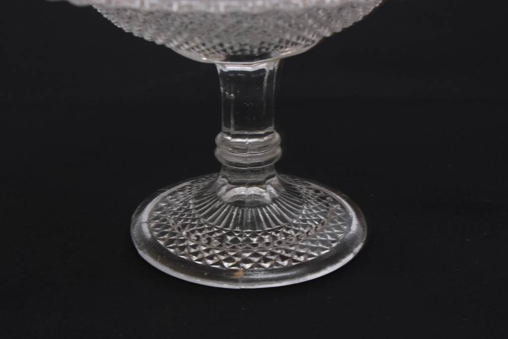 A glass utensil 