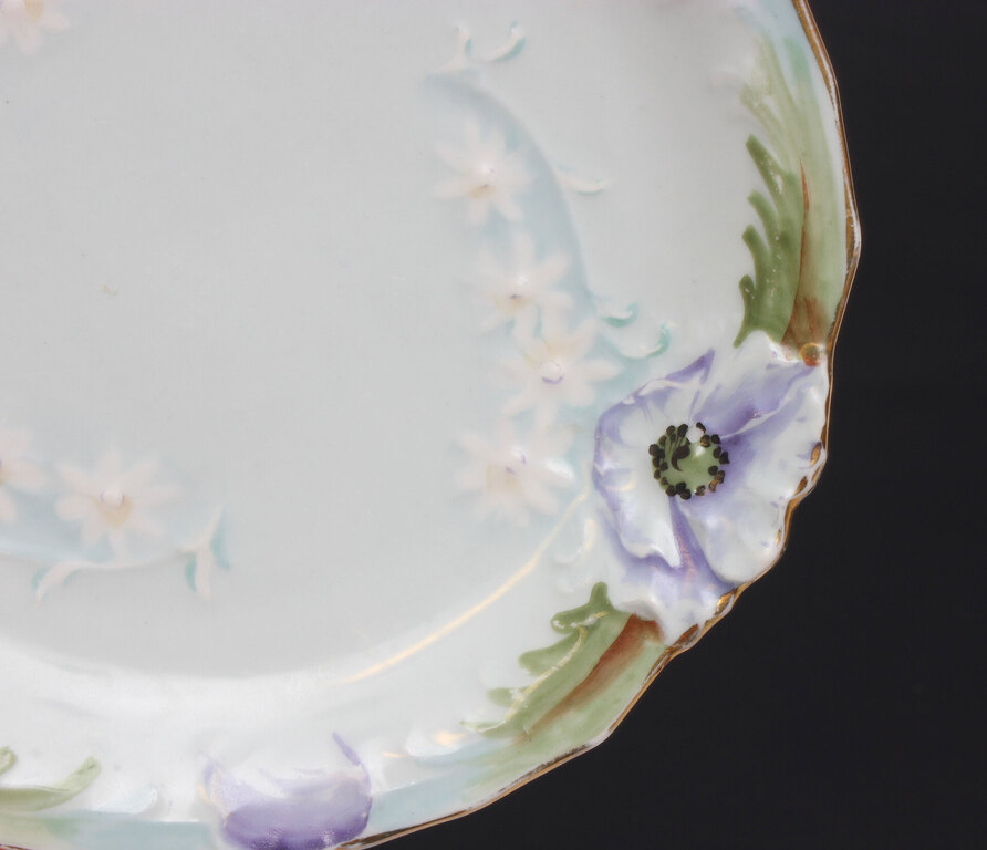  Porcelain plate