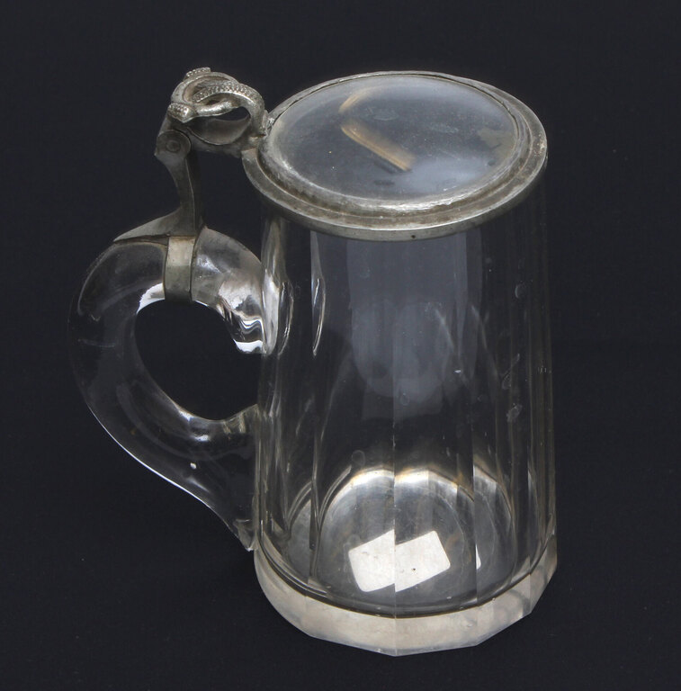 Tsar time cup with tin lid