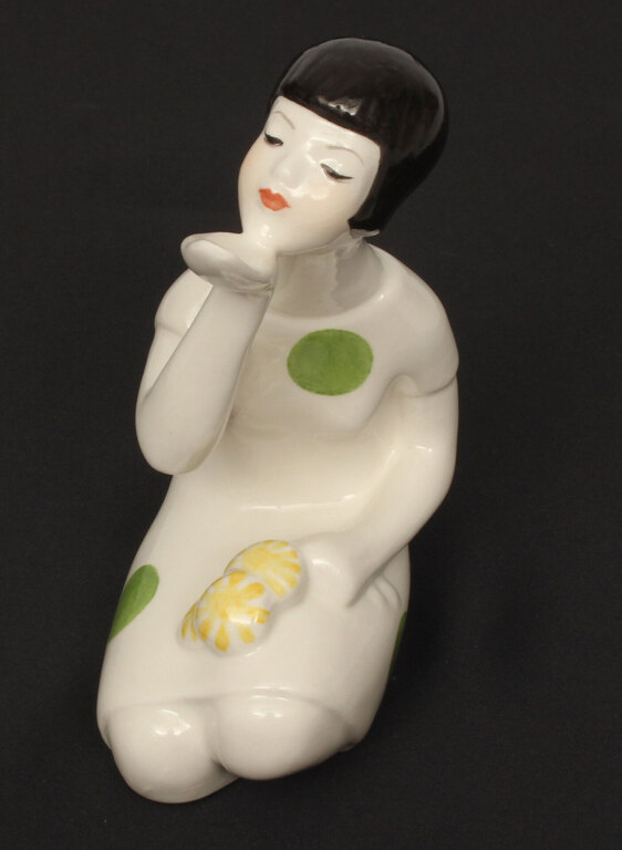 Porcelain figurine 