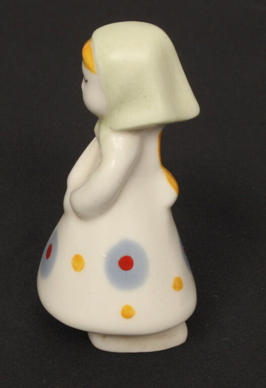 Porcelain figurine 