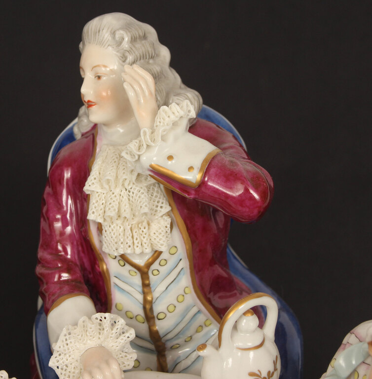 Porcelain figurine 