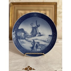 1963 Royal Copenhagen Christmas Plate Windmill. Kai Lange