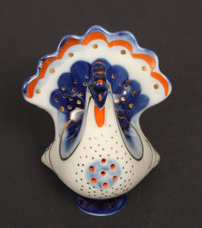 Porcelain figurine/spice cellar 