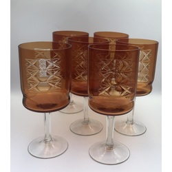 Set of 6 wine glasses 