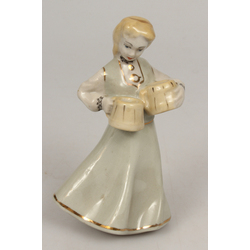 Porcelain figure 