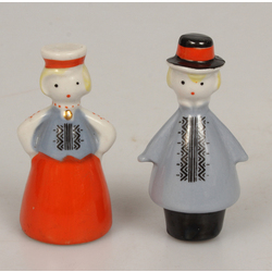 Porcelain figurines/souvenirs 