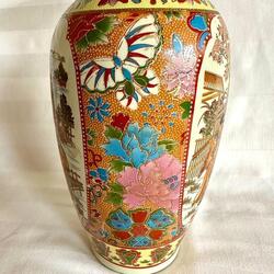 Antique vase .SATSUMA. Beginning of the last century. Handmade and painted. Perfect condition.