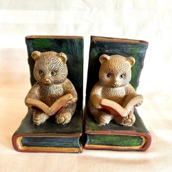 Buckends from the collection of children's porcelain. Bears. Old England.