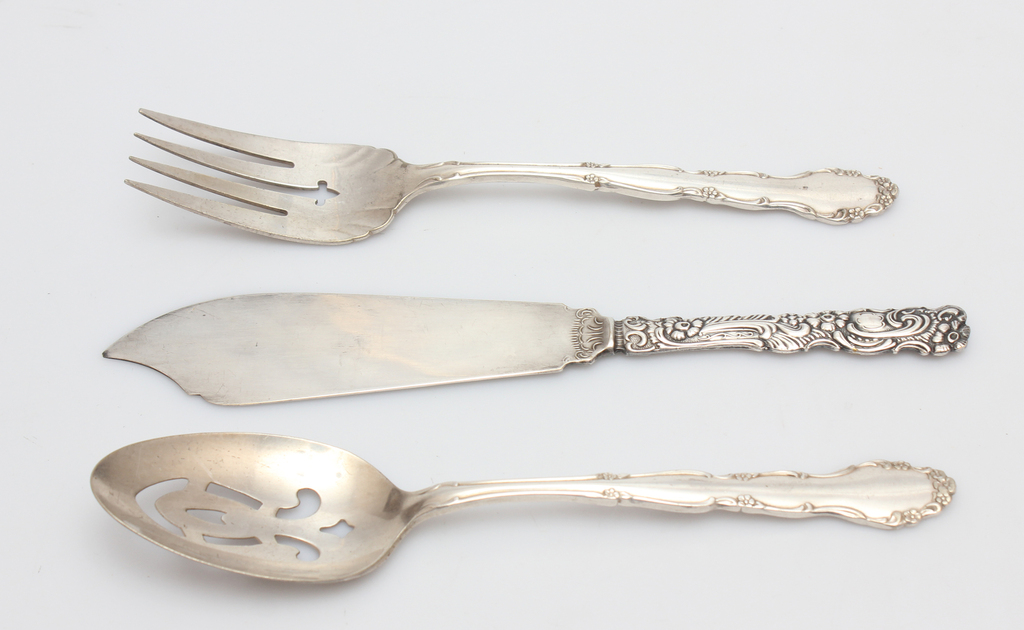 Silver plated metal cutlery