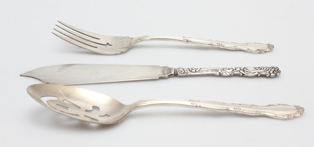 Silver plated metal cutlery