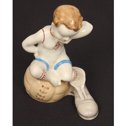 Porcelain figurine 