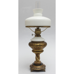 Bronze kerosene lamp