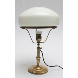 Cabinet electric lamp